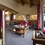 Village Montana By Les Etincelles Hotel 4*